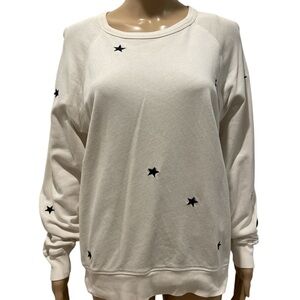 Leallo Cream Sweatshirt with Black Star Accents size M